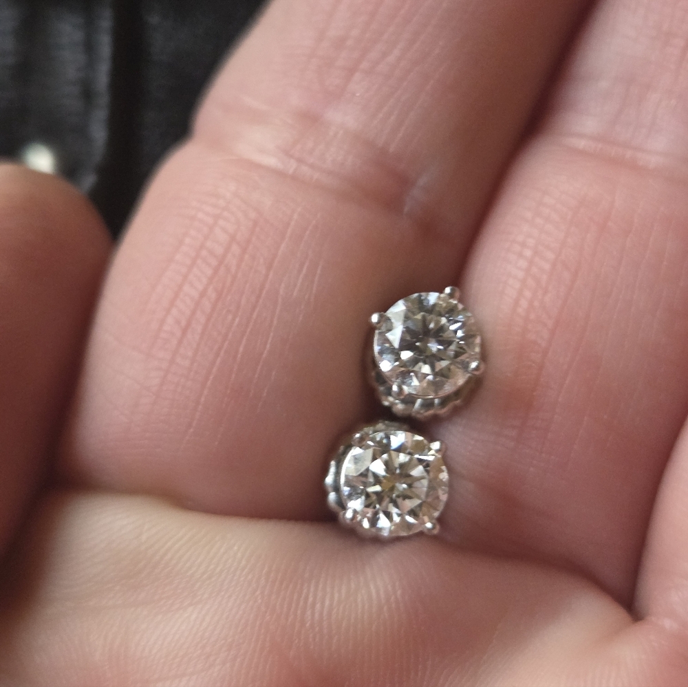 Platinum DIAMOND Earrings Round Brilliant Cut Jared Preowned